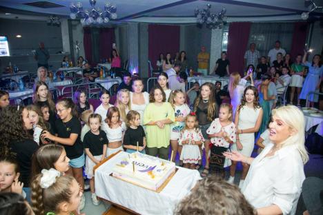 Festivalul de muzică pentru copii Star Vivere a adunat zeci de copii la Oradea (FOTO)