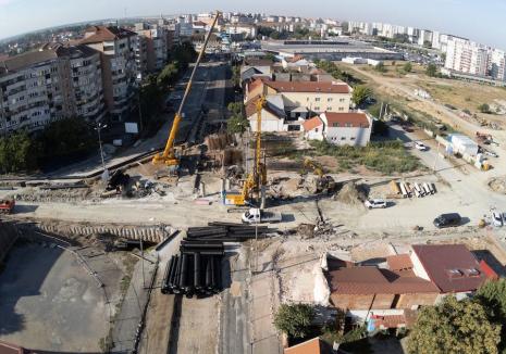 Circulaţia tramvaielor pe Bulevardul Decebal din Oradea NU va fi reluată la începutul școlii. Care este următorul termen limită (FOTO)