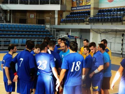 Handbaliştii de la CSM Oradea au fost învinşi clar în primul joc al triunghiularului amical (FOTO)