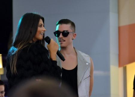 Antonia s-a încălţat de la Benvenuti şi le-a cântat orădenilor la lansarea campaniei "Alege-ţi perechea norocoasă!" (FOTO/VIDEO)