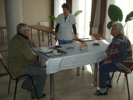 Comuna Borş a inaugurat un centru pentru vârstnici, la Santăul Mare (FOTO)