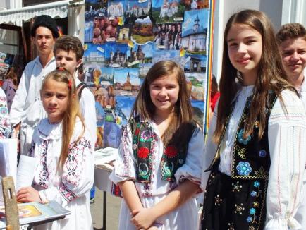 Ziua Europei, sărbătorită de elevii orădeni în stradă (FOTO/VIDEO)