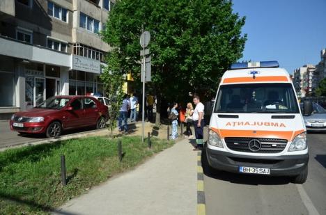 Jaf la o casă de schimb valutar pe Bulevardul Dacia: O femeie a atacat casiera cu un cuţit (FOTO)
