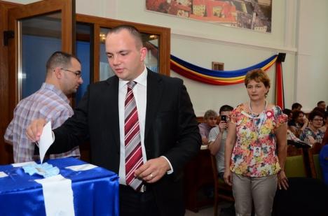 Surpriză la alegerea viceprimarului Oradiei: Mircea Mălan a luat locul Floricăi Cherecheş (FOTO)