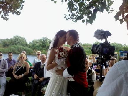 Nuntă în Teatru: Actorii orădeni Ciprian Ciuciu şi Melu Pitz s-au căsătorit