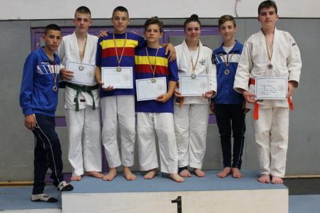 Rezultate deosebite pentru tinerii judoka orădeni la Finala CN pentru copii I şi la cele ale echipelor pe Euroregiuni