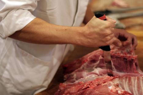 Scandal în Marea Britanie: Carne de cal, provenită din România, descoperită în magazine în loc de carne de vită