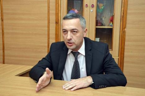 Comisarul-şef Ioan Ilea, directorul Penitenciarului Oradea: "Deţinuţii nu sunt închişi în celule şi uitaţi acolo"