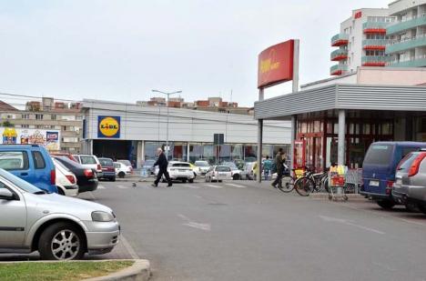 Secrete la cumpărături: prin ce se deosebesc hipermaketurile din Oradea, în ce mărfuri se bat, cu ce trucuri îşi păcălesc clienţii