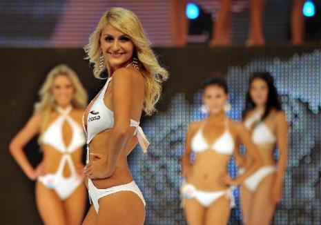 O româncă e Miss Bikini Internaţional! (FOTO)