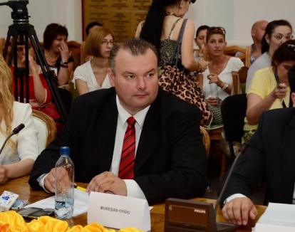 Surpriză la alegerea viceprimarului Oradiei: Mircea Mălan a luat locul Floricăi Cherecheş (FOTO)