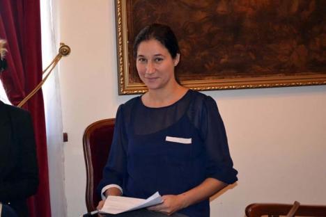 Victoria Balint, director artistic al Teatrului Regina Maria: "FITO 2014 este pentru toţi orădenii"