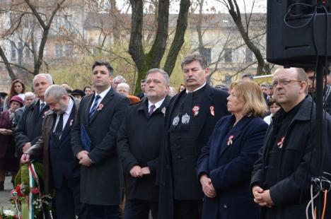 De 15 martie, PPMT a mai cerut o dată amplasarea statuii Sfântului Ladislau în Piaţa Unirii (FOTO)