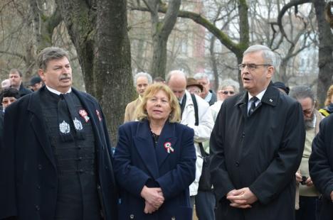 De 15 martie, PPMT a mai cerut o dată amplasarea statuii Sfântului Ladislau în Piaţa Unirii (FOTO)