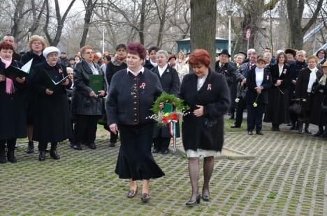 De 15 martie, PPMT a mai cerut o dată amplasarea statuii Sfântului Ladislau în Piaţa Unirii (FOTO)