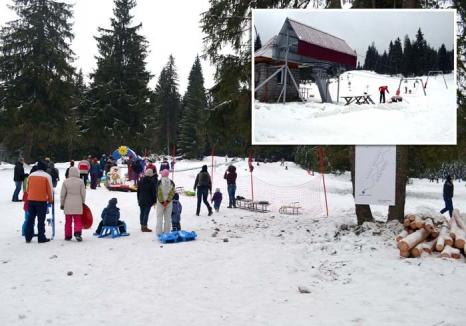 Distracţie la zăpadă: Bihorenii se pot bucura de zăpadă în staţiunile montane Arieşeni-Vârtop şi Stâna de Vale, dotate cu pârtii de schi, sanie şi tubing