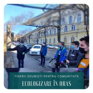 Voluntari în Oradea: Zeci de tineri 'edubişti', ajutaţi şi de episcopul Virgil Bercea, au făcut curăţenie pe malurile Crişului (FOTO)