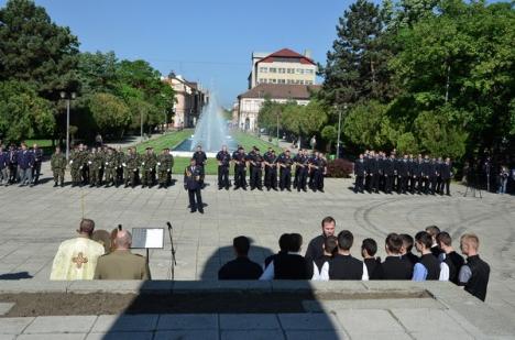 Ceremonialul organizat de Prefectură cu ocazia zilei de 9 Mai s-a ţinut... fără prefect (FOTO)