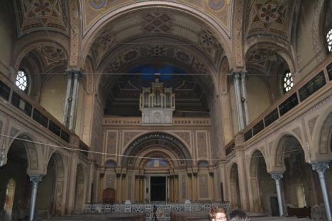 Sinagoga neologă din Piaţa Independenţei, aproape de reabilitare (FOTO)