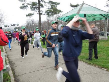 Au alergat de Ziua Pământului, pentru a promova mişcarea în aer liber (FOTO)