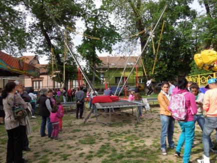 1 Mai muncitoresc: Mii de orădeni au sărbătorit în Parcul Bălcescu (FOTO)
