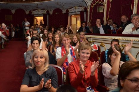 Baschet la teatru: CSM şi-a prezentat cei 13 "actori" ai noului sezon (FOTO)