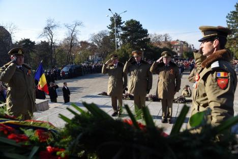 Ziua Națională la Oradea: Parada de 1 Decembrie a atras circa 5.000 de spectatori în Centrul Civic (FOTO / VIDEO)