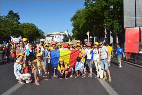 100 de tineri orădeni s-au dus la Madrid, la întâlnirea cu Papa Benedict al XVI-lea