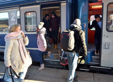 Trenule, maşină mică: Locuitorii din zona Marghita au rămas fără legătură feroviară cu Oradea