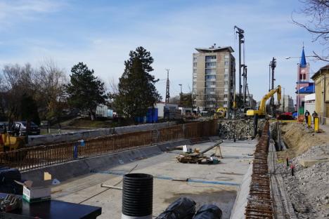 Lucrările de amenajare a noului pasaj subteran din Oradea sunt realizate în proporţie de 40% (FOTO)
