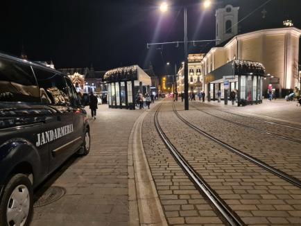 Pauză de la pandemie: Târgul de Crăciun din Oradea a adunat mii de oameni în centrul oraşului (FOTO / VIDEO)