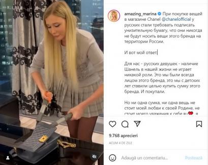 Modelele din Rusia îşi taie genţile Chanel de mii de euro, revoltate că brandul s-a retras din ţară (VIDEO)