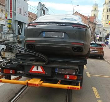 Atenţie, lucrează! Opt mașini au fost ridicate sâmbătă de Poliția Locală în Oradea (FOTO)