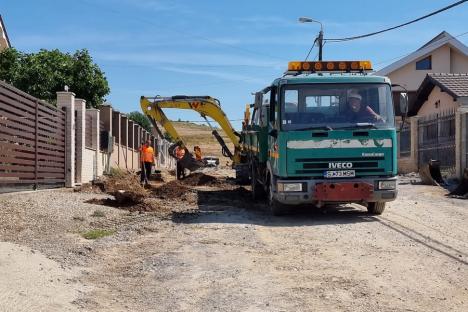 Au început lucrările pe strada Macului din cartierul Oncea, care va fi asfaltată (FOTO)