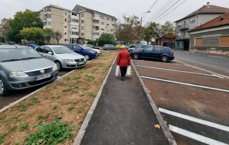 Încă 142 de parcări au fost amenajate în cartierul Rogerius pe locul unor garaje demolate (FOTO)