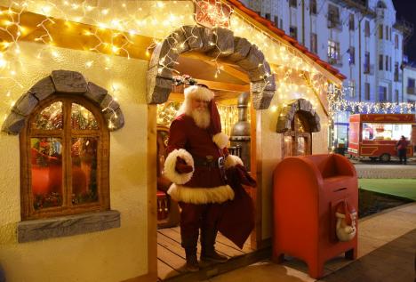 Premieră! Moş Crăciun vine la Târgul de Crăciun Oradea cu o... caleaşcă electrică