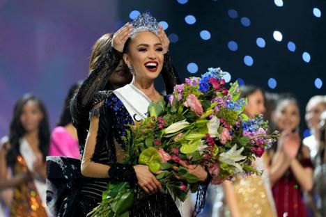 Miss Univers 2023: Cea mai frumoasă femeie din lume este o americano-filipineză de 28 de ani
