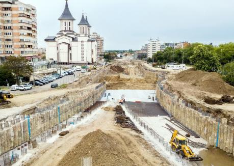 Săpăturile la viitoarele pasaje din Piaţa Emanuil Gojdu au fost finalizate. Începe construcţia pereţilor (FOTO/VIDEO)
