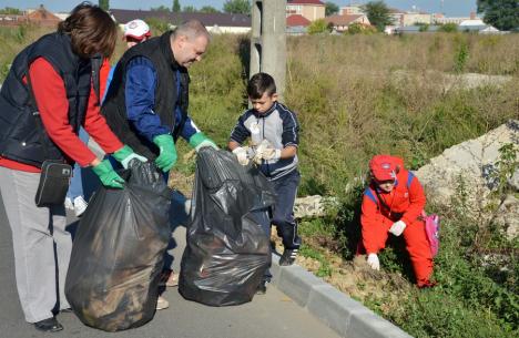 S-au pregătit 500 de saci: Orădenii pot să ridice materialele necesare pentru a participa la campania „Letʼs do it, România!”