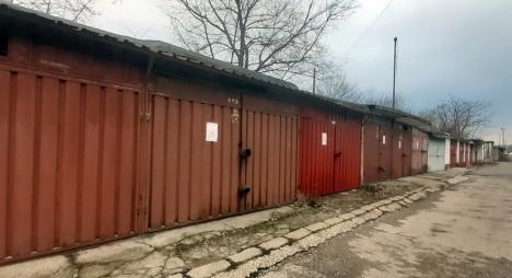 Termen: 24 februarie. Primăria Oradea pregăteşte dezafectarea a 150 de garaje din Rogerius (FOTO)
