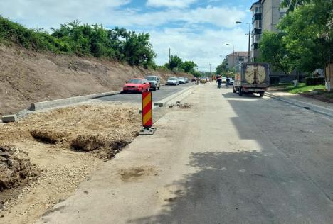 Termen, luna iulie: 230 de locuri de parcare vor fi amenajate în locul garajelor demolate din zona străzii Milcovului (FOTO)