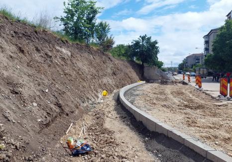 Termen, luna iulie: 230 de locuri de parcare vor fi amenajate în locul garajelor demolate din zona străzii Milcovului (FOTO)