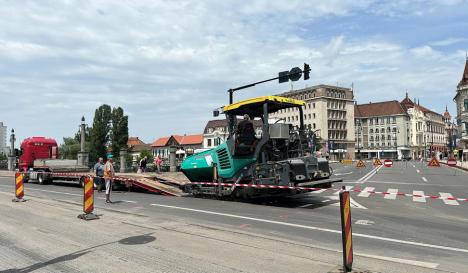 Gândul de pe urmă: Circulaţia auto pe Podul Ladislau din Oradea a fost închisă pentru câteva zile