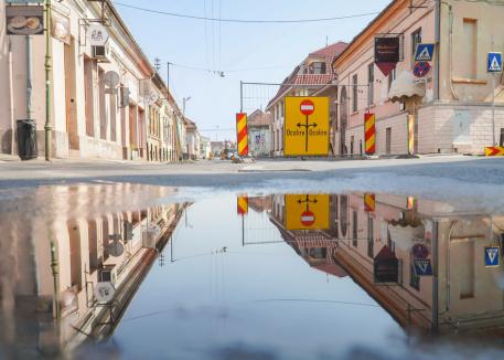 Alt drum închis peste vară! Constructorii au spart miercuri strada Avram Iancu, pentru înlocuirea reţelelor (FOTO)