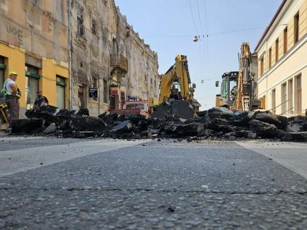 Alt drum închis peste vară! Constructorii au spart miercuri strada Avram Iancu, pentru înlocuirea reţelelor (FOTO)