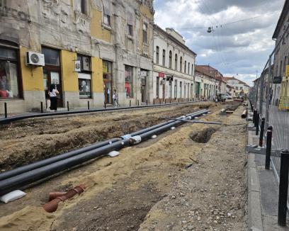 Intersecția străzilor Avram Iancu și Cuza Vodă din Oradea se închide începând de joi traficului auto (FOTO)