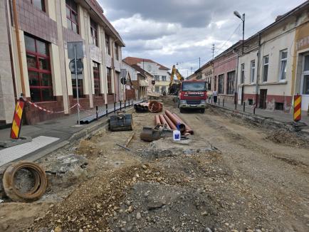 Intersecția străzilor Avram Iancu și Cuza Vodă din Oradea se închide începând de joi traficului auto (FOTO)