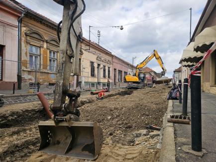 Intersecția străzilor Avram Iancu și Cuza Vodă din Oradea se închide începând de joi traficului auto (FOTO)