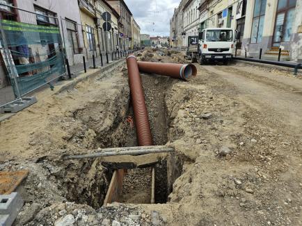 Intersecția străzilor Avram Iancu și Cuza Vodă din Oradea se închide începând de joi traficului auto (FOTO)