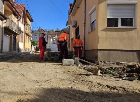 Nu se mai termină! Strada Delavrancea din centrul Oradiei este în lucru de patru ani (FOTO)